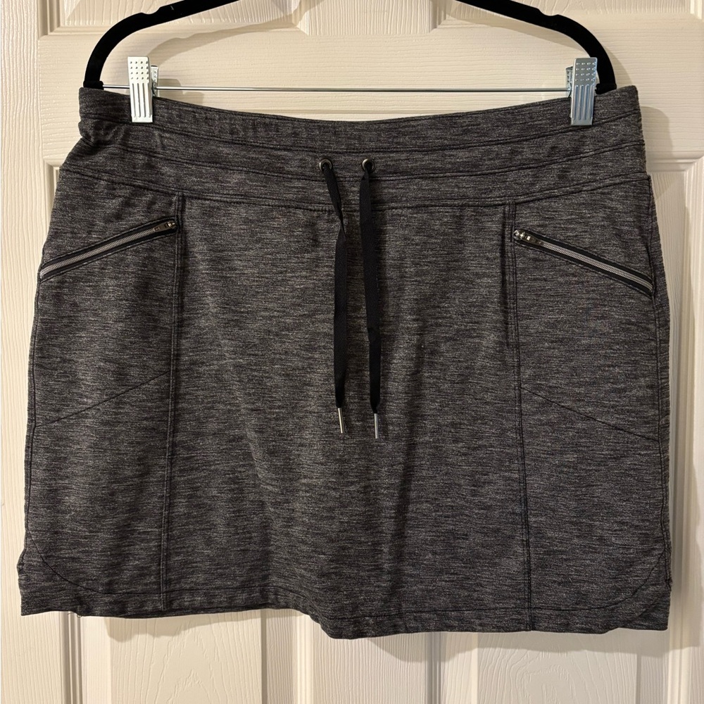Athleta Dark Gray Skort with Zipper Pockets Large